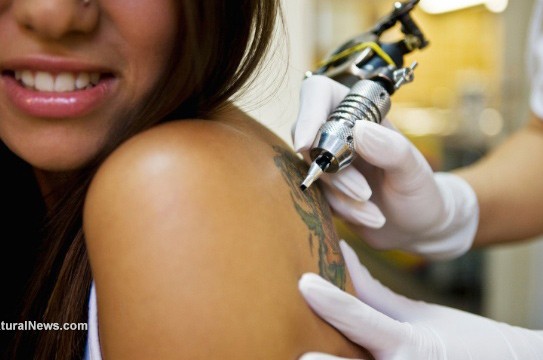 Woman-Pain-Tattoo-Needle-Ink
