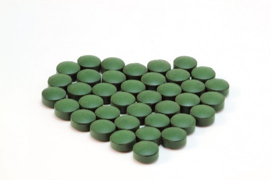 Spirulina-Chlorella-Tablets-Heart