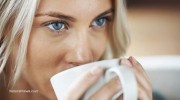 Woman-Close-Up-Face-Drink-Coffee-Tea